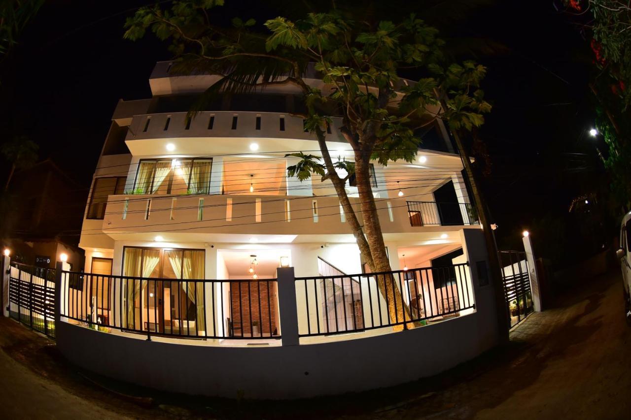 Lily Holiday Apartments Хиккадува Экстерьер фото