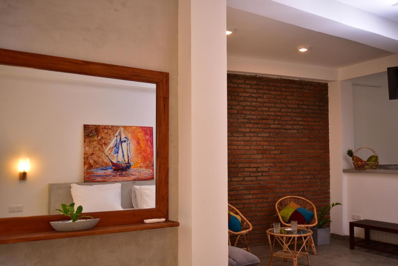 Lily Holiday Apartments Хиккадува Экстерьер фото