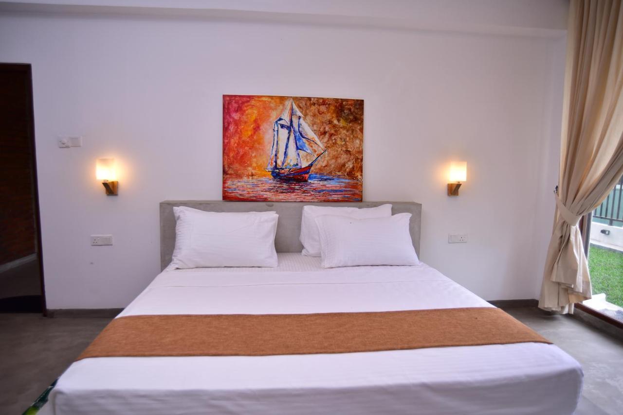 Lily Holiday Apartments Хиккадува Экстерьер фото